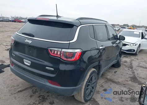 2017 Jeep New Compass Latitude 4X4 from USA, damaged, VIN 3C4NJDBB8HT624894